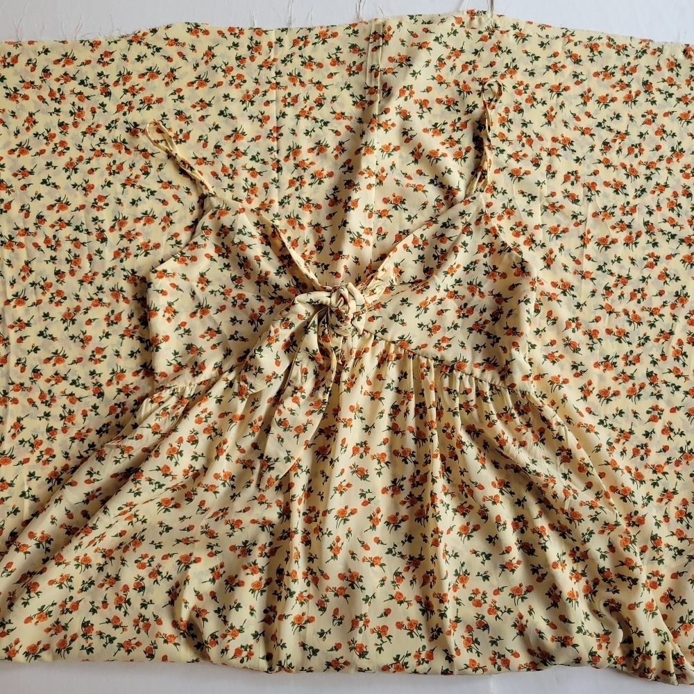 Nasty Gal Ditsy Floral Tie Front Maxi Dress - Picture 6 of 12
